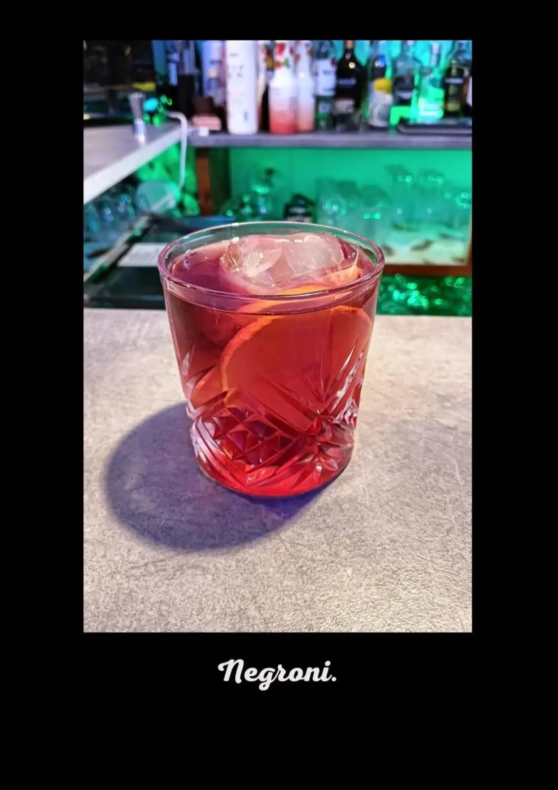 NEGRONI CÓCTEL EN PANTEAM