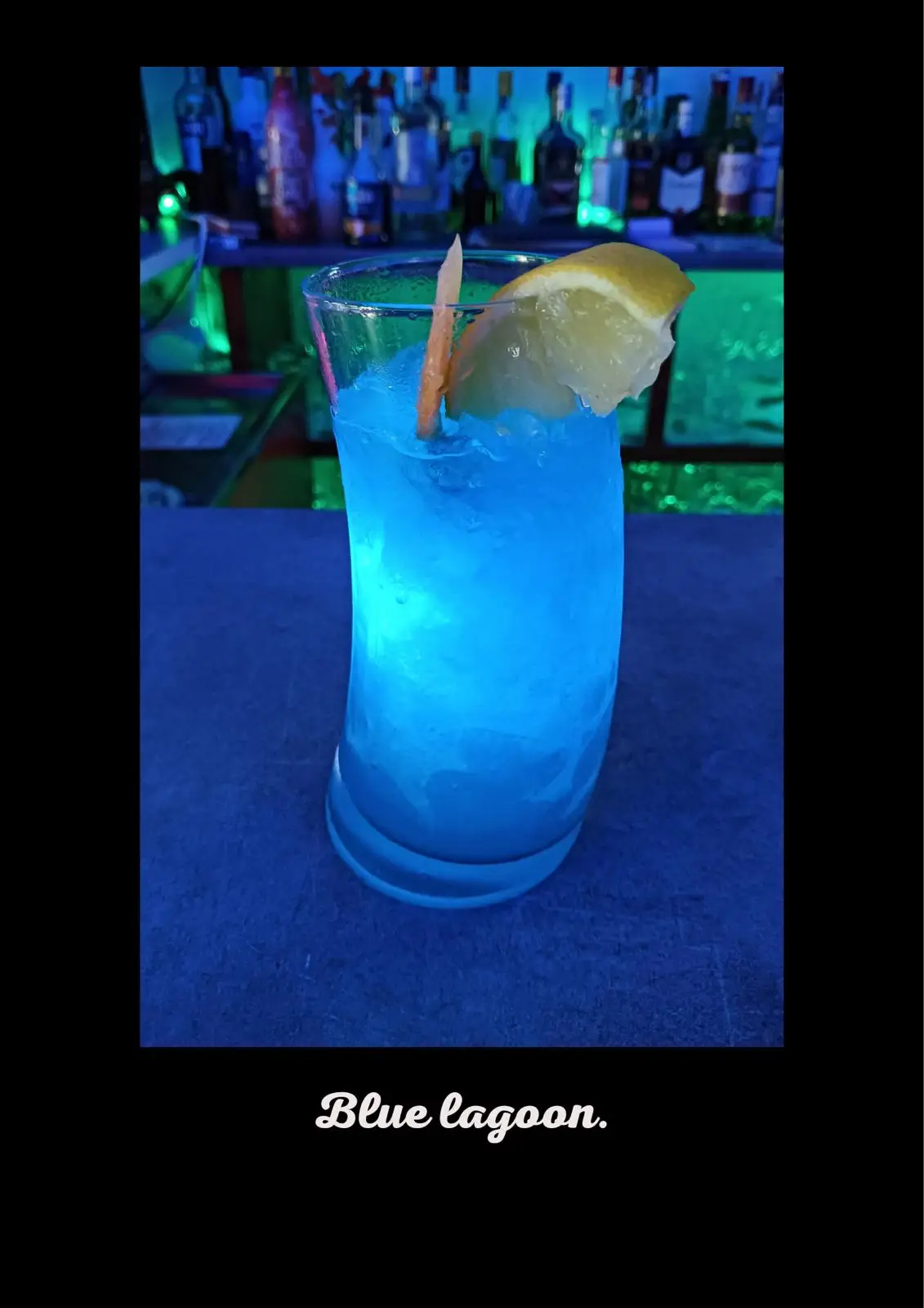 BLUE LAGOON CÓCTEL EN PANTEAM